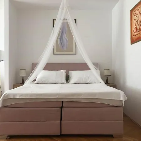 Ema - One Bedroom With Balcony Apartment